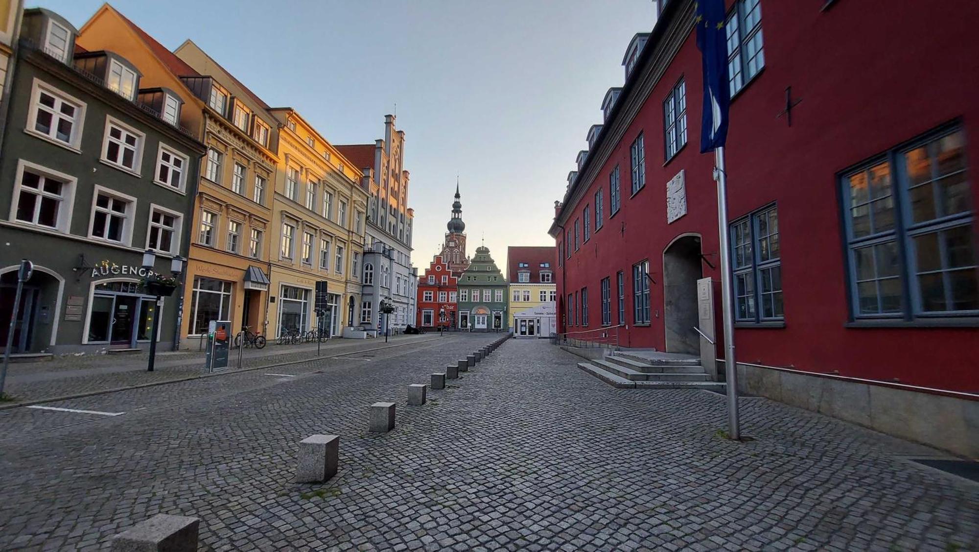 Hochwertige Ferienwohnung Direkt Am Wasser Mit Balkon Greifswald Exterior photo